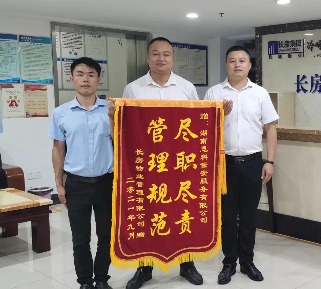 1635408562744773.jpg 湖14.jpg